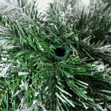 Künstlicher Weihnachtsbaum – 1,8 m, mit Kunstschnee, realistische Optik, schlankes Design, flammhemmend