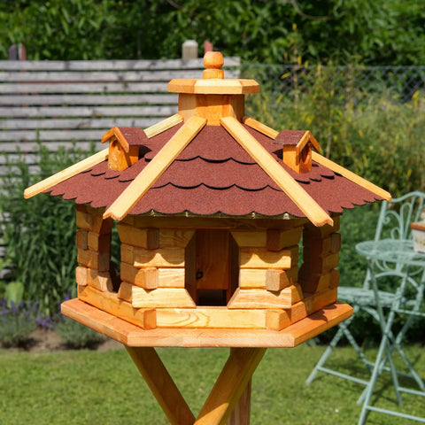 Vogelhaus extragroß 45 cm x 67 cm. Höhe: 1,51 Meter. Sechseckig aus Holz mit 3 Gauben. Bitumen-Dach. Wetterfest.